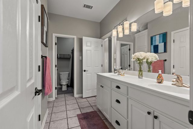 1320 Andy Dr, Conway, AR 72034