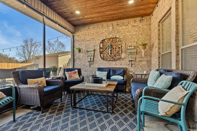 1320 Andy Dr, Conway, AR 72034