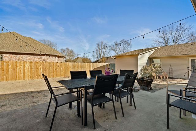 1320 Andy Dr, Conway, AR 72034