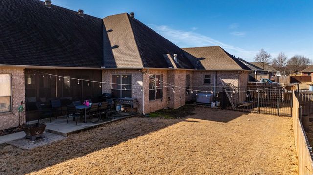 1320 Andy Dr, Conway, AR 72034