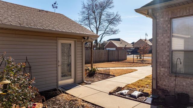 1320 Andy Dr, Conway, AR 72034