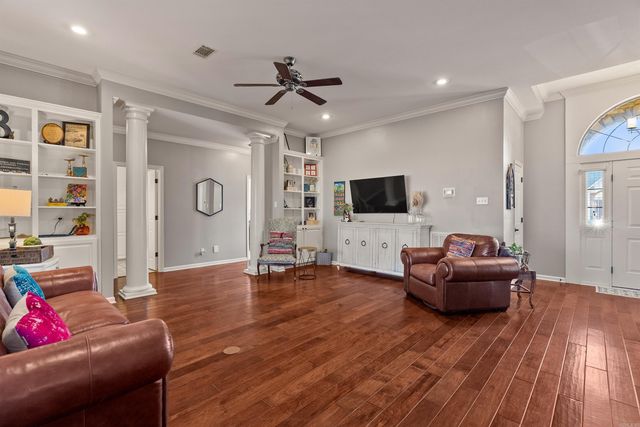 1320 Andy Dr, Conway, AR 72034