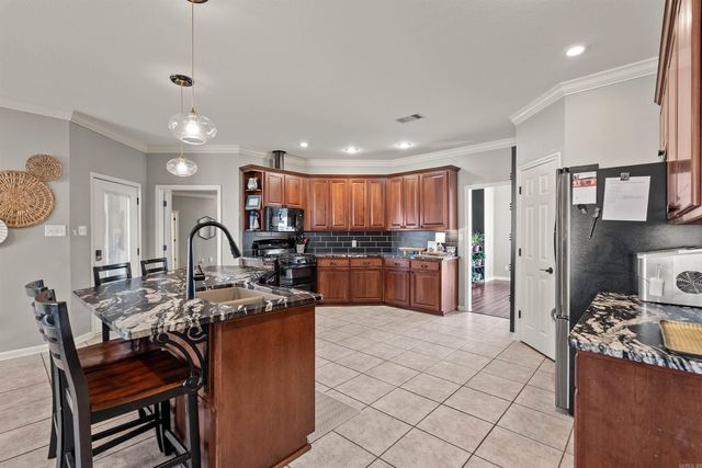 1320 Andy Dr, Conway, AR 72034