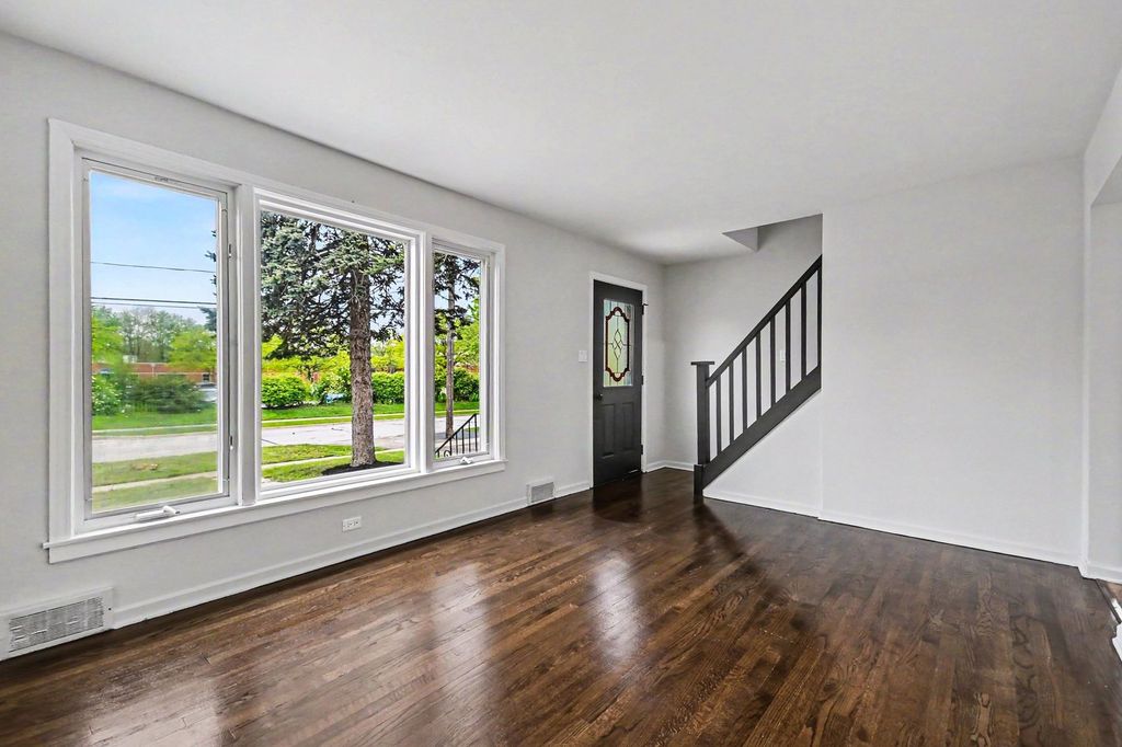 835 S Addison Avenue, Villa Park, IL 60181 — photo 3