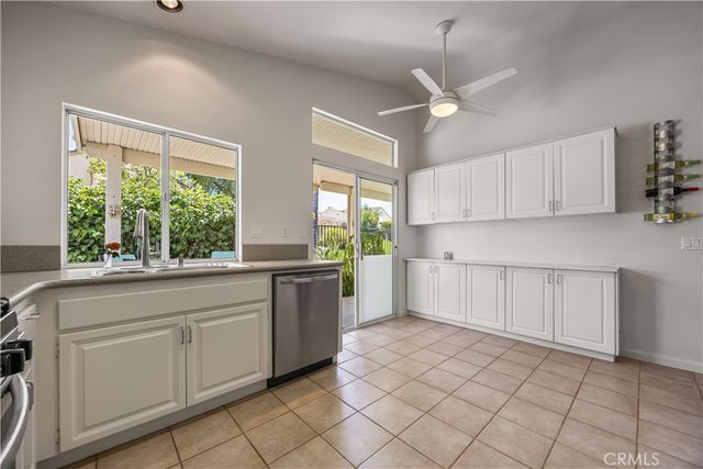 40276 Corte Delfin, Murrieta, CA 92562