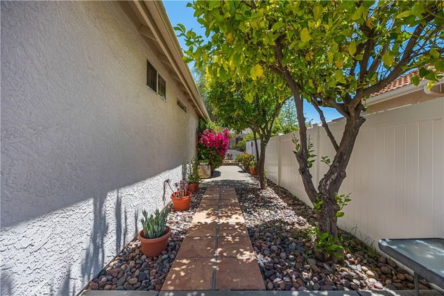 40276 Corte Delfin, Murrieta, CA 92562