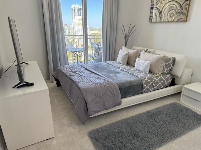 511 SE 5th Avenue 2215, Fort Lauderdale, FL 33301