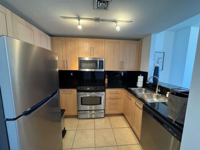 511 SE 5th Avenue 2215, Fort Lauderdale, FL 33301