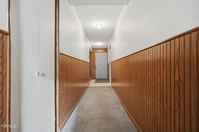 1511 East Mountain View Avenue, Big Stone Gap, VA 24219