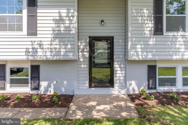 131 N GARFIELD RD, Sterling, VA 20164
