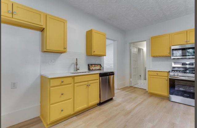 839 S Elizabeth St, Wichita, KS 67213