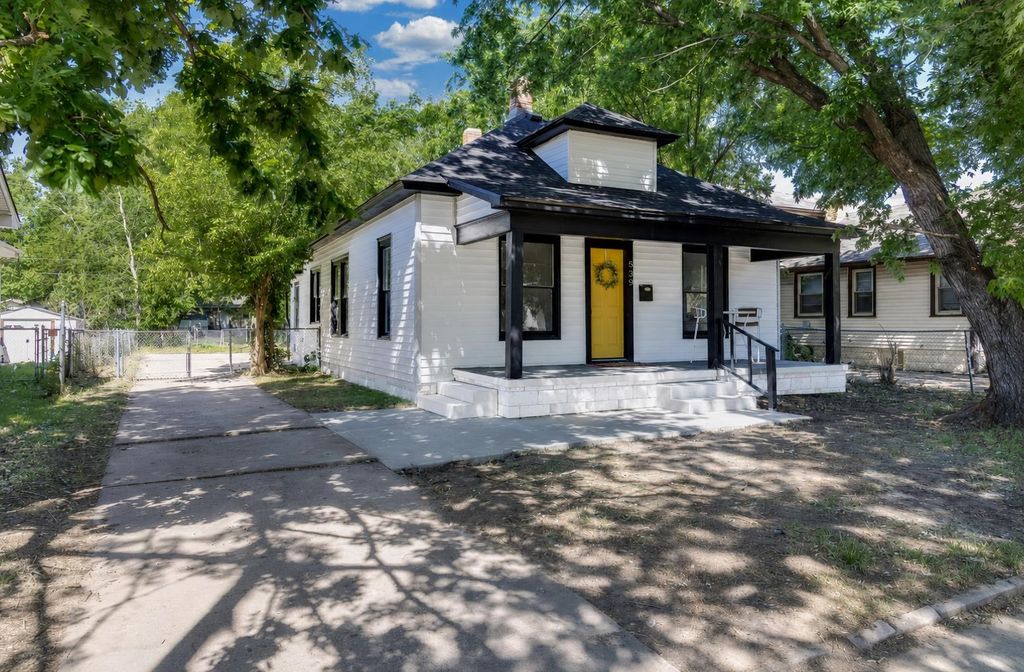 839 S Elizabeth St, Wichita, KS 67213