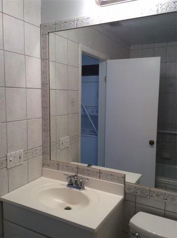 2379 SW 15th St 114, Deerfield Beach, FL 33442