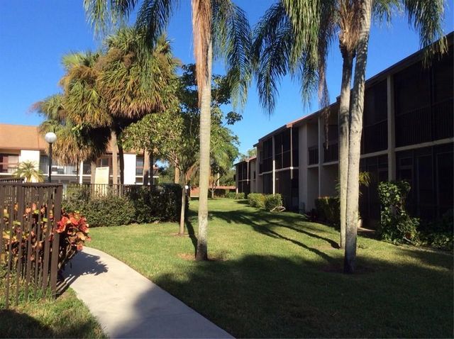 2379 SW 15th St 114, Deerfield Beach, FL 33442