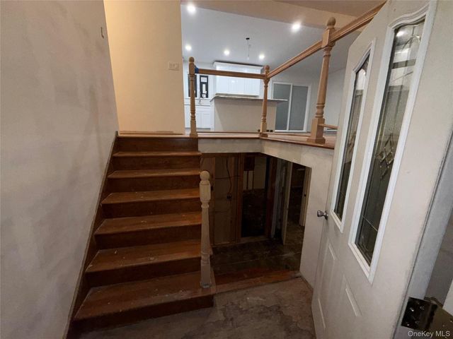 13 Schoonmaker Drive, Gardiner, NY 12525