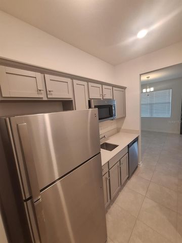 3999 AMBROSE AVENUE B, Kissimmee, FL 34746