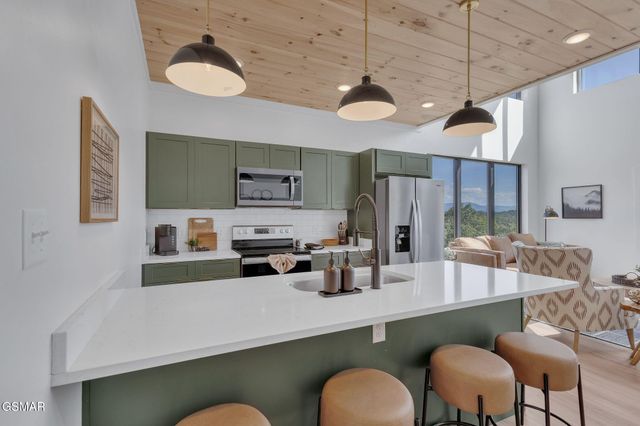 409 Compass Point Way, Sevierville, TN 37876