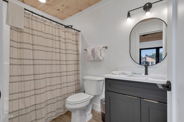 409 Compass Point Way, Sevierville, TN 37876