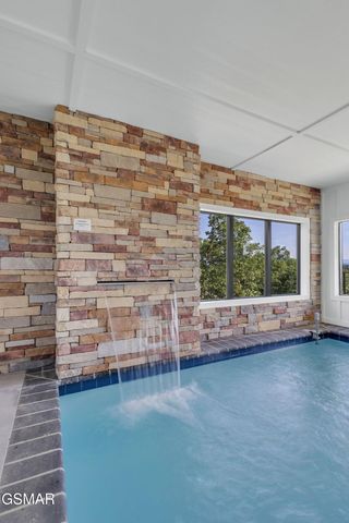 409 Compass Point Way, Sevierville, TN 37876