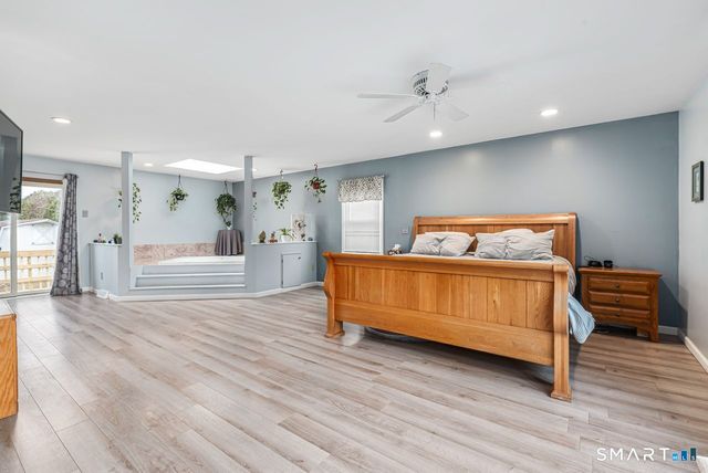 136 Broad Brook Road, Enfield, CT 06082