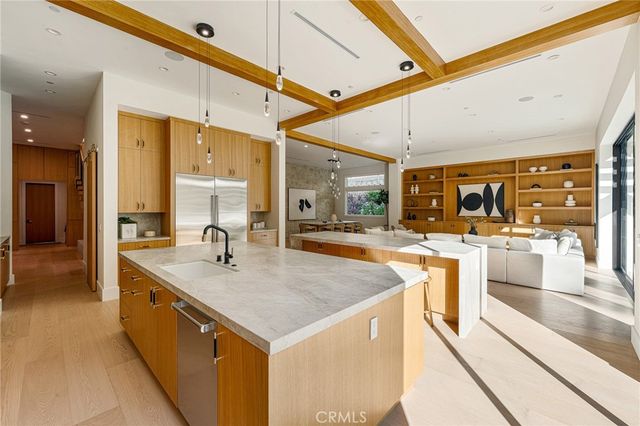 16258 Bertella Drive, Encino, CA 91436