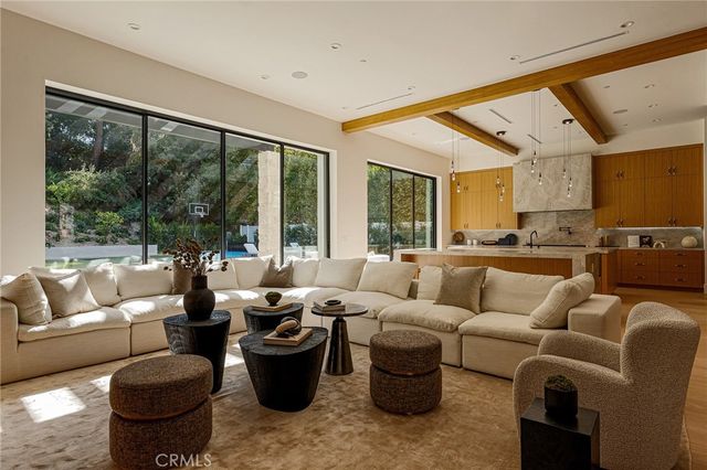 16258 Bertella Drive, Encino, CA 91436