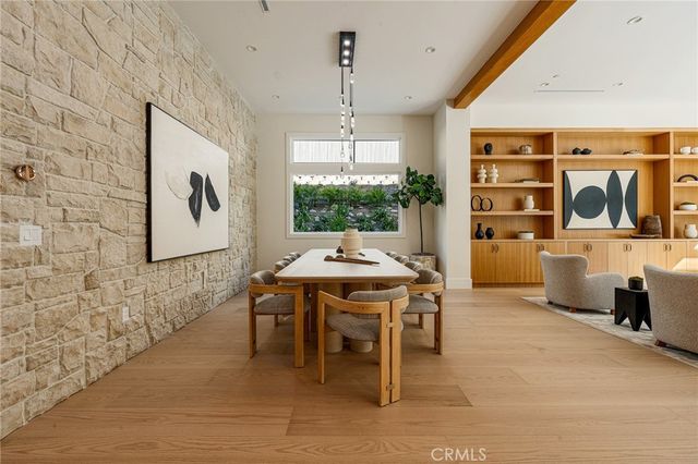 16258 Bertella Drive, Encino, CA 91436