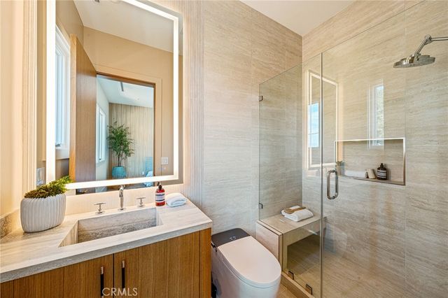 16258 Bertella Drive, Encino, CA 91436