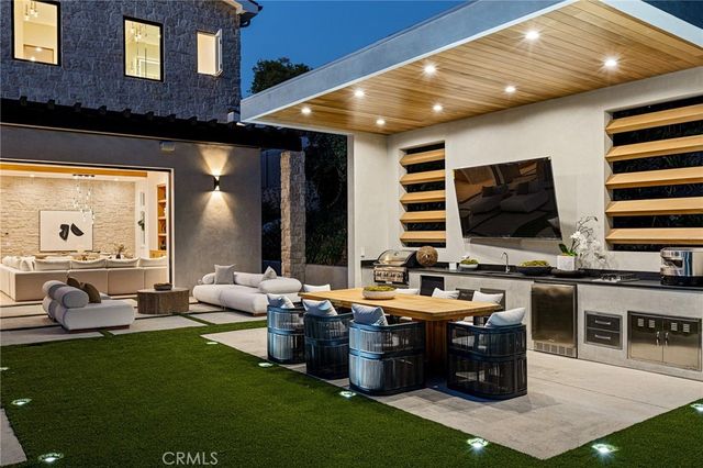 16258 Bertella Drive, Encino, CA 91436