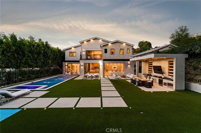 16258 Bertella Drive, Encino, CA 91436