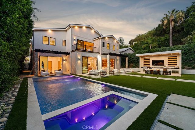 16258 Bertella Drive, Encino, CA 91436
