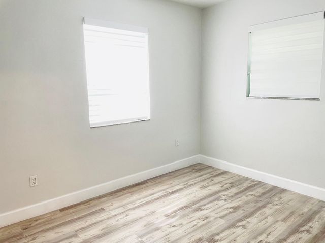630 N 69th Avenue, Hollywood, FL 33024
