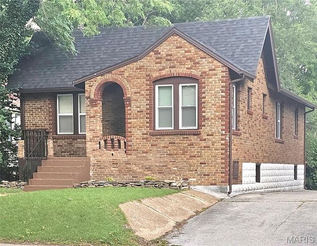 3344 Lucas And Hunt Road, Velda Village, MO 63121