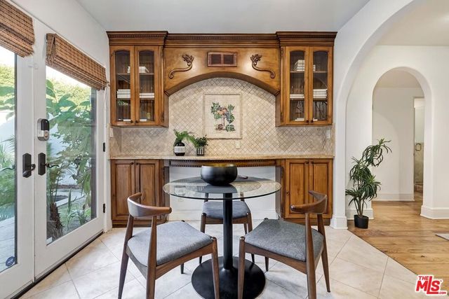 9039 Ashcroft Avenue, West Hollywood, CA 90048