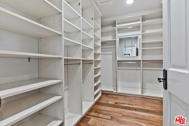 9039 Ashcroft Avenue, West Hollywood, CA 90048