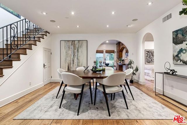 9039 Ashcroft Avenue, West Hollywood, CA 90048