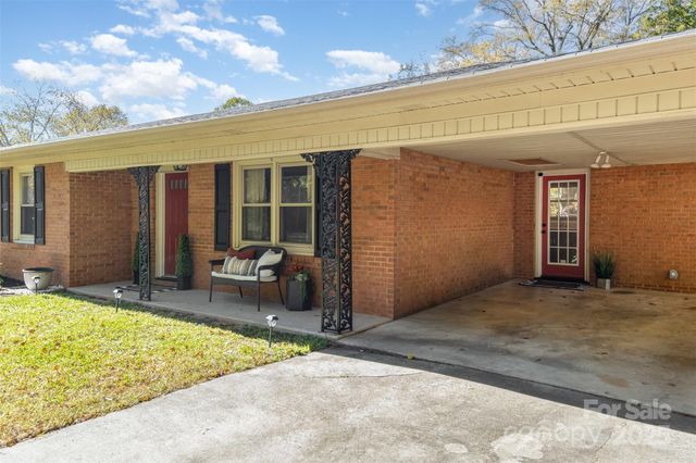 100 Fir Avenue, Kannapolis, NC 28081