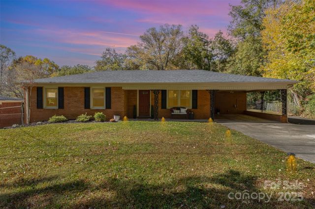 100 Fir Avenue, Kannapolis, NC 28081