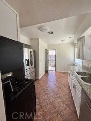 345 E college Street, Covina, CA 91724