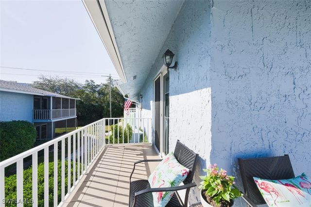 272 Palm DR 52, Naples, FL 34112