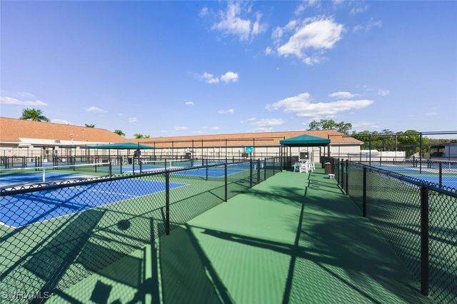 272 Palm DR 52, Naples, FL 34112