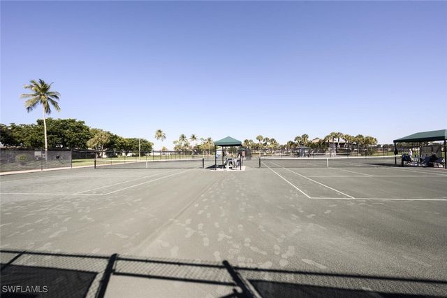 272 Palm DR 52, Naples, FL 34112