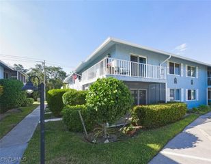 272 Palm DR 52, Naples, FL 34112
