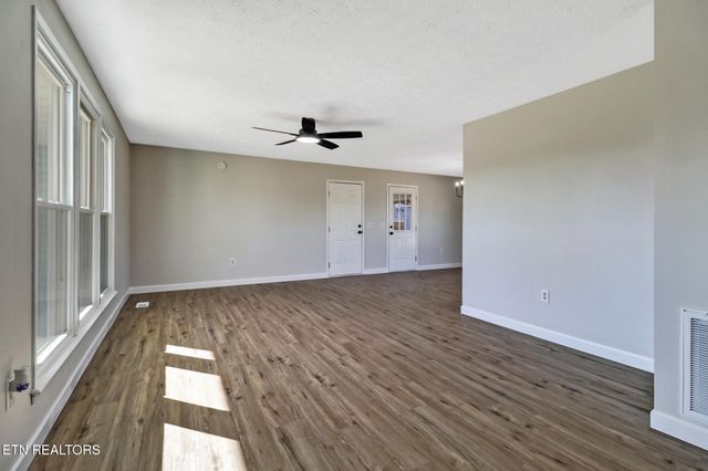 250 Skyline Drive, Jamestown, TN 38556