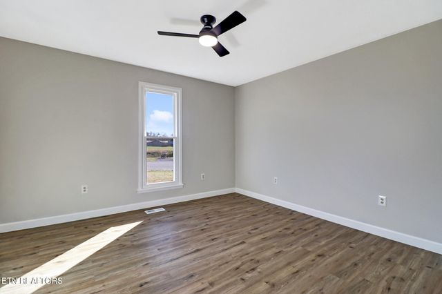 250 Skyline Drive, Jamestown, TN 38556