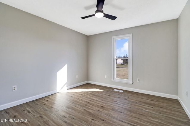 250 Skyline Drive, Jamestown, TN 38556