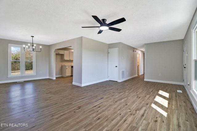 250 Skyline Drive, Jamestown, TN 38556