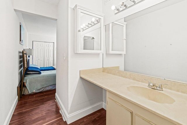 7529 E Courtyard Run E, Boca Raton, FL 33433