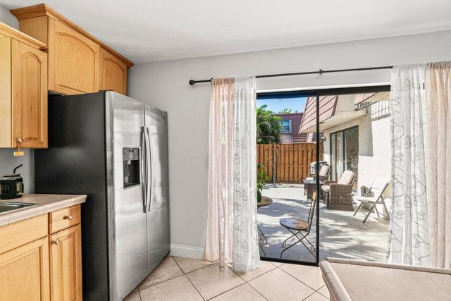 7529 E Courtyard Run E, Boca Raton, FL 33433