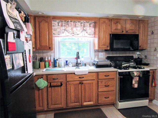 171 Barnes Road, Washingtonville, NY 10992